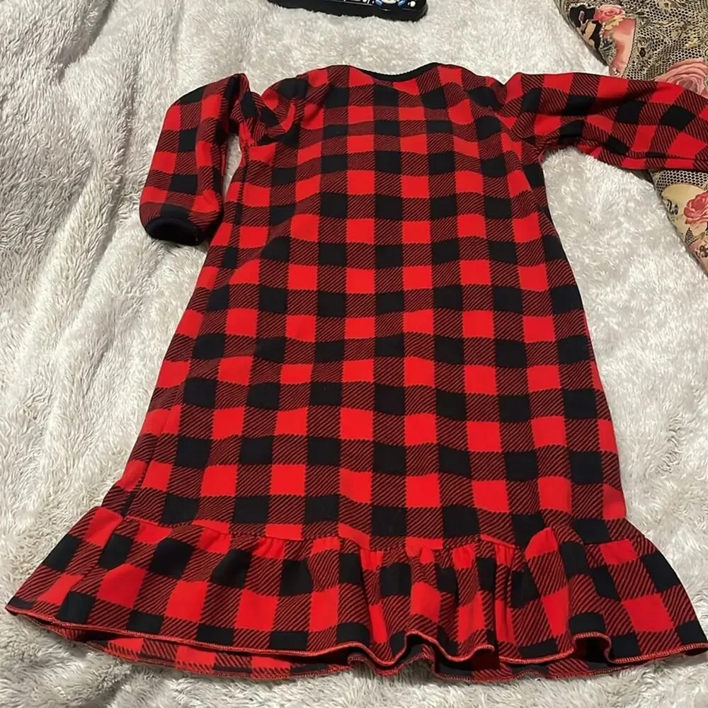 Carters 4/5 red black buffalo plaid Christmas flannel nightgown worn once epic